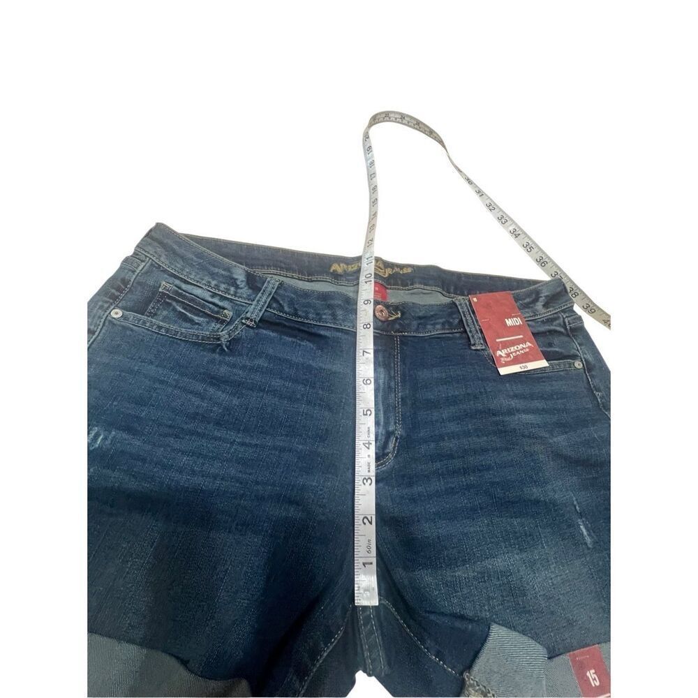 Arizona Woman’s MIDI Denim Roll Up Shorts Sz 15 NWT - Picture 7 of 8